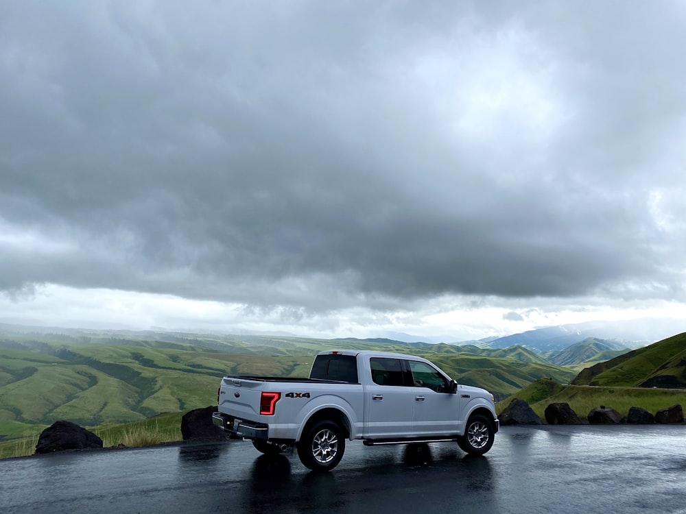 What Are the Benefits of Upgrading to Dually Wheels and Tires?